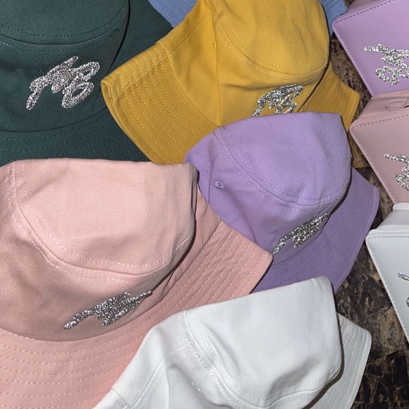 Bucket-hat’s - Picture 3 of 4